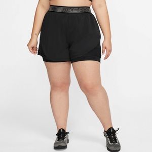 Nike Women’s Pro Flex 2-in-1 Plus Size Training Shorts